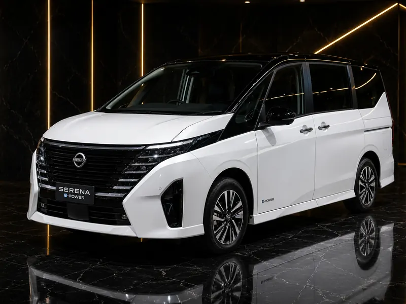 Nissan Serena sewa Melaka